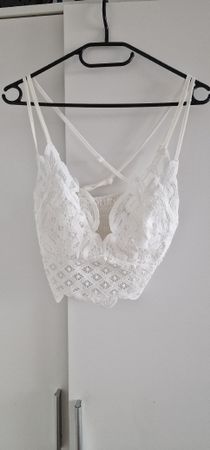 Weisses Spitzen Bustier - Perfekt für den Sommer!