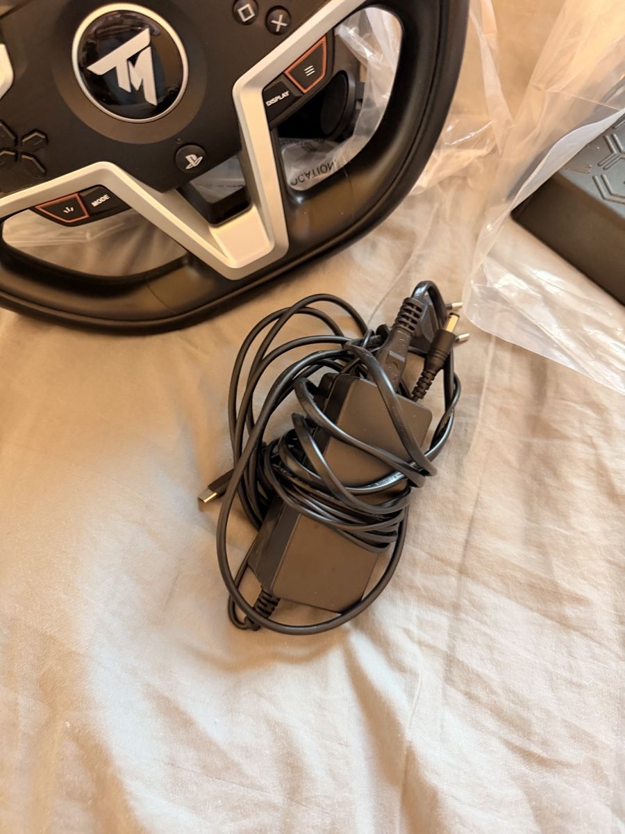 Spiele: Volant&pédalier Thrustmaster T248 PS4/PS5/PC – Neu (gemäss Beschreibung) aus Conches von Y31 3