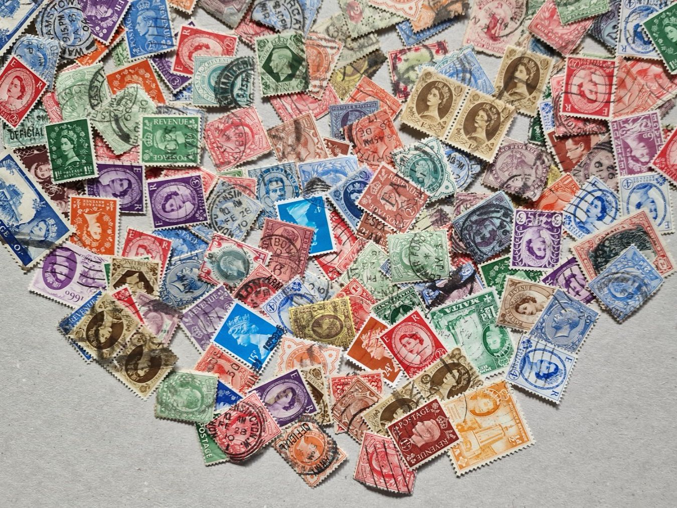 Tutti i francobolli: Riesiges Lot Grossbritannien – Usato da Winterthur venduto da labi012 1