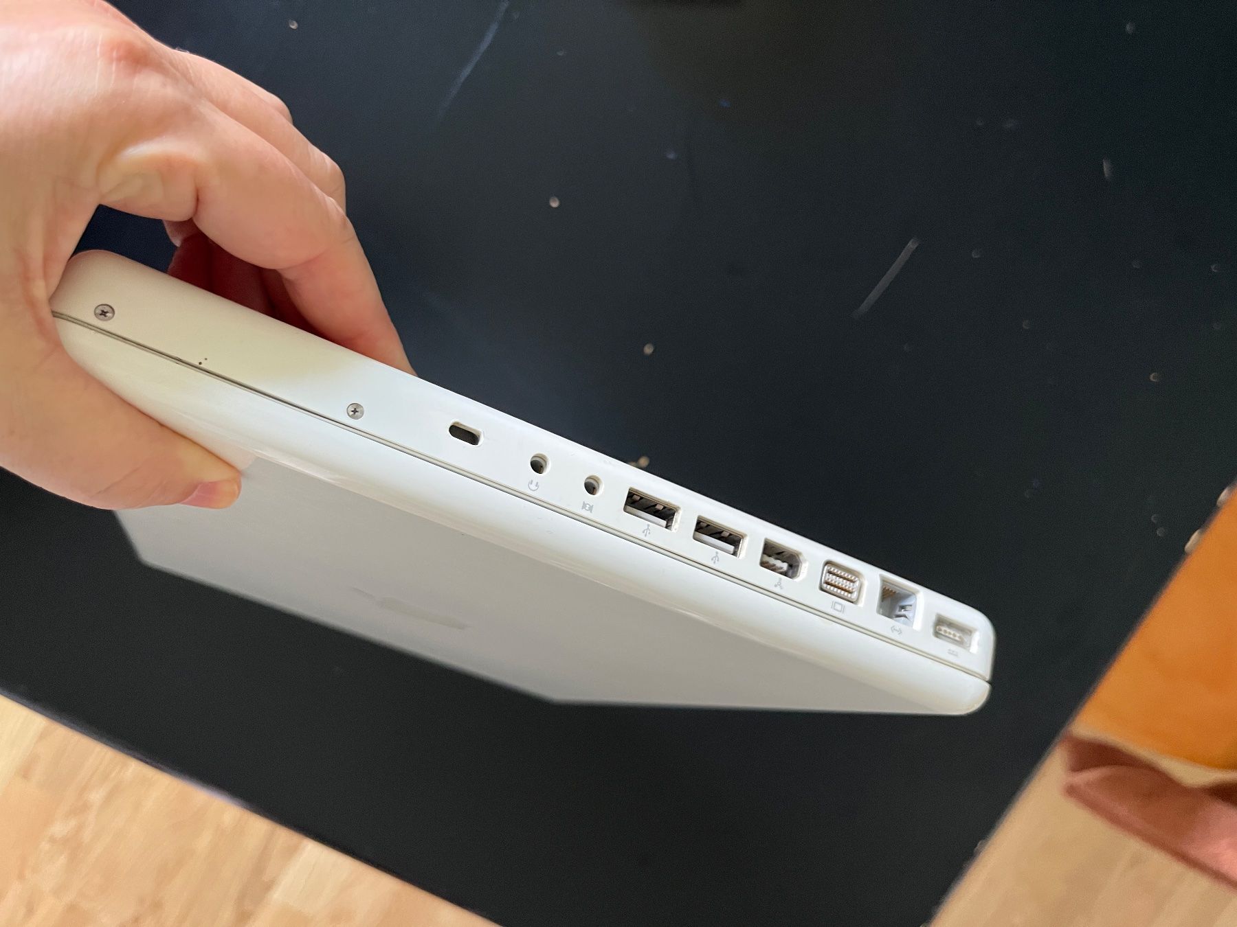 Apple Notebooks: Apple MacBook A1181 weiss – Gebraucht aus Luzern von sisife 2