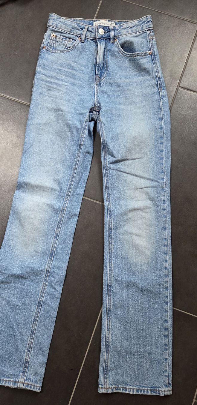 Stradivarius Jeans: Jeans Stradivarius Gr. 32 – D'occasion à Lyss par Urma5