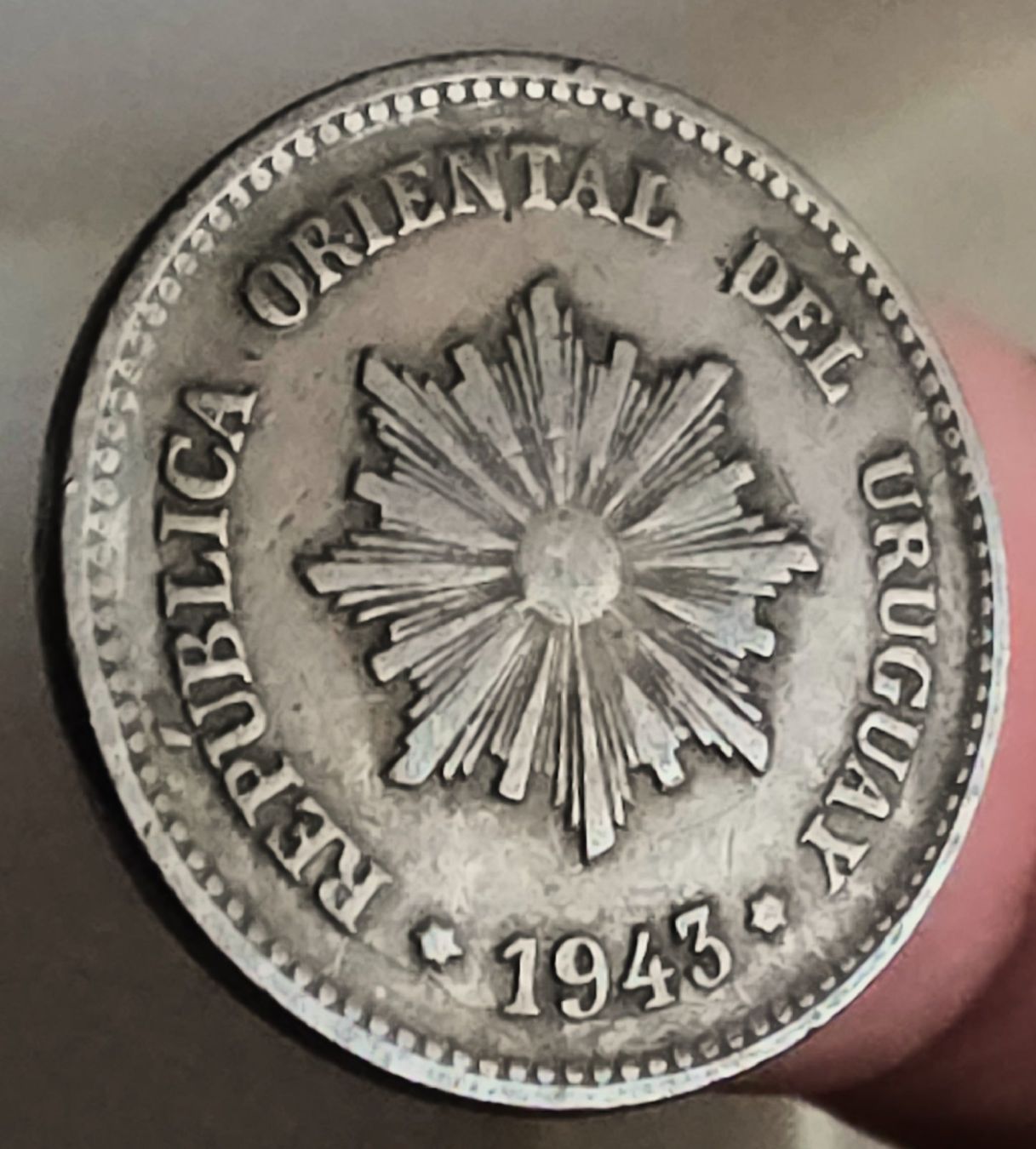 Tutti le monete: URUGUAY 2 CENTESIMOS 1943 – Usato da winterthur venduto da CoinPassion