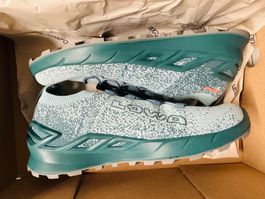 Chaussures de randonnée Lowa neuves pointure 39.5 👟🏔️