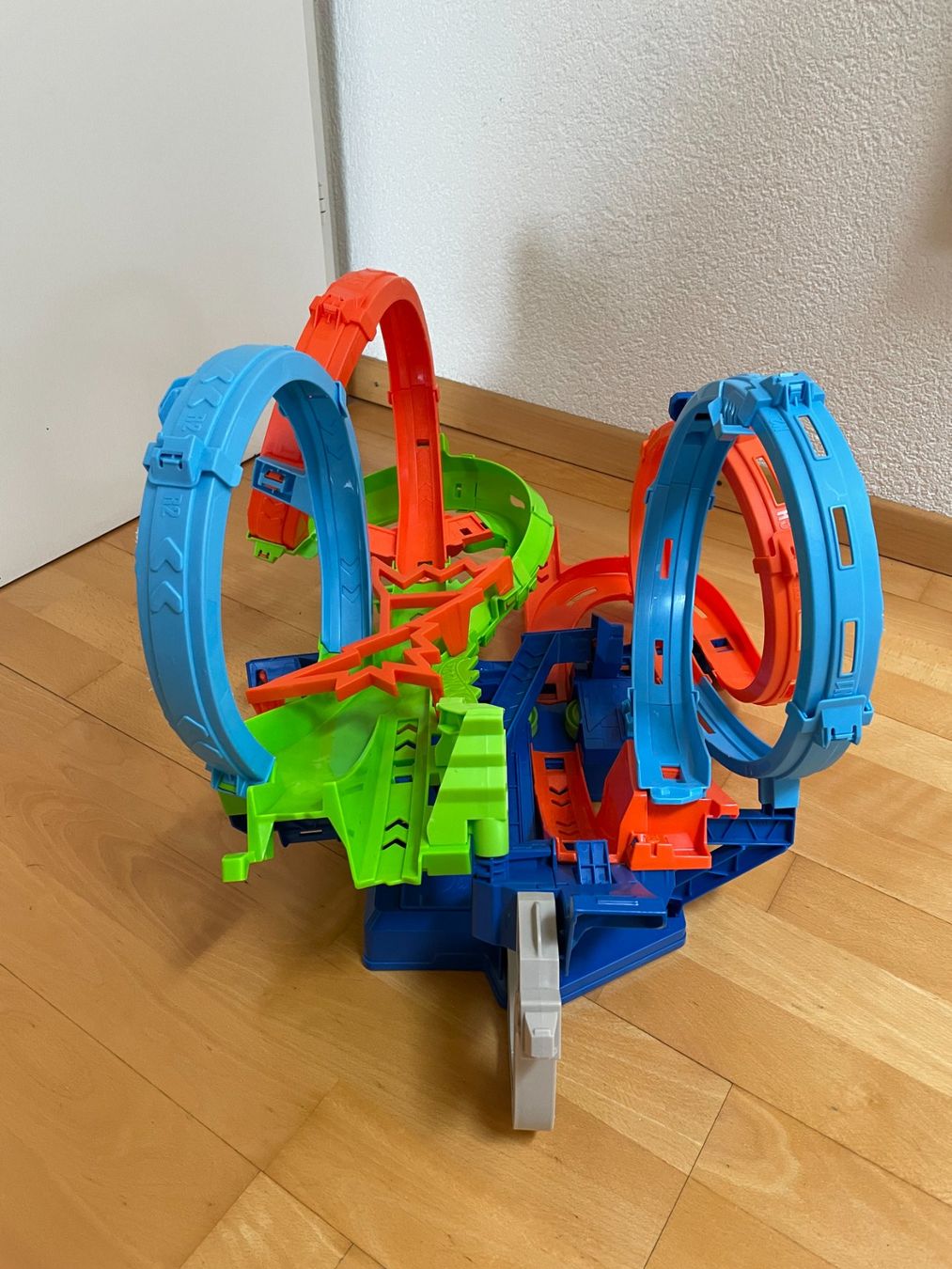Hot Wheels Piste: Hot Wheels Endlos-Rennbahn – Usato da Rubigen venduto da ar2_g7xv 3