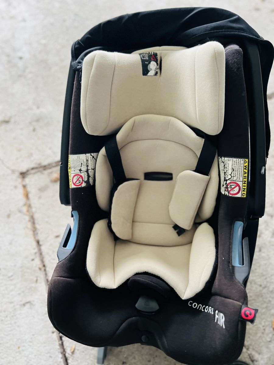 Seggiolini per auto: Babyschale mit Isofix Station – Usato da Toffen venduto da ann_l58m