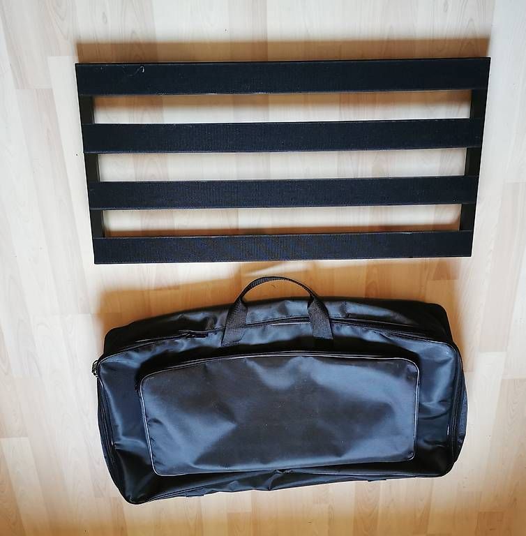 Musikinstrumente: Pedalboard - Châssis pédalier – Gebraucht aus Bussigny-sur-Oron von ziryab01 1
