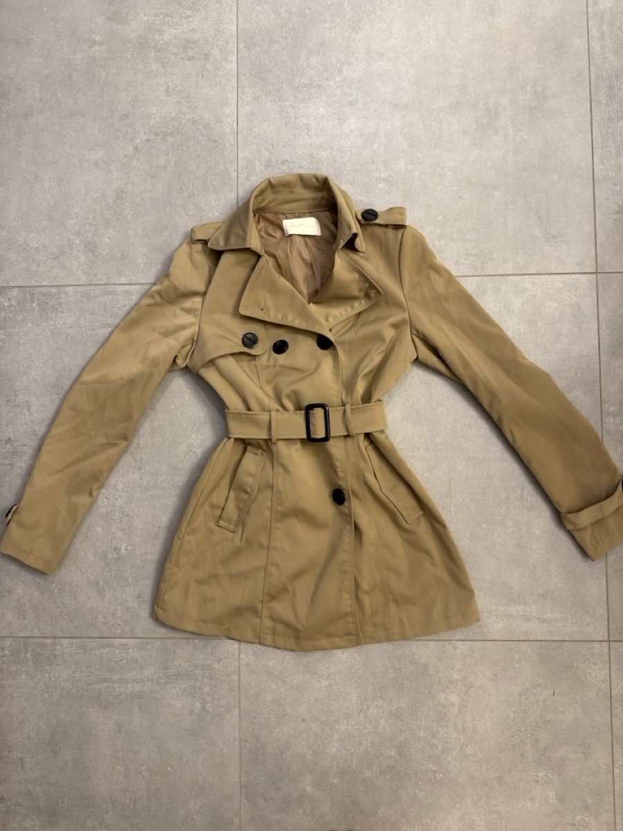 Cappotti: Moderner Damen Trenchcoat, Grösse S – Usato da Elsau venduto da shoppa