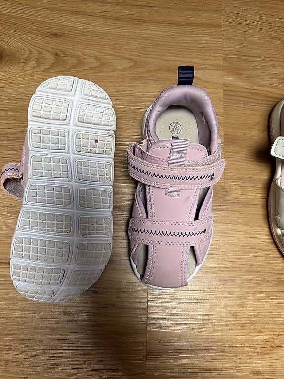 Scarpe per ragazze: Kinder Sandalen Rosa Grösse 26 – Usato da Bennau venduto da Kristina12345
