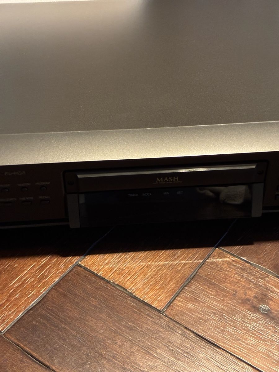 CD: Technics SL-PG3 Compact Disc Player with Optical Output – Usato da Niederhasli venduto da flo_jr68 1