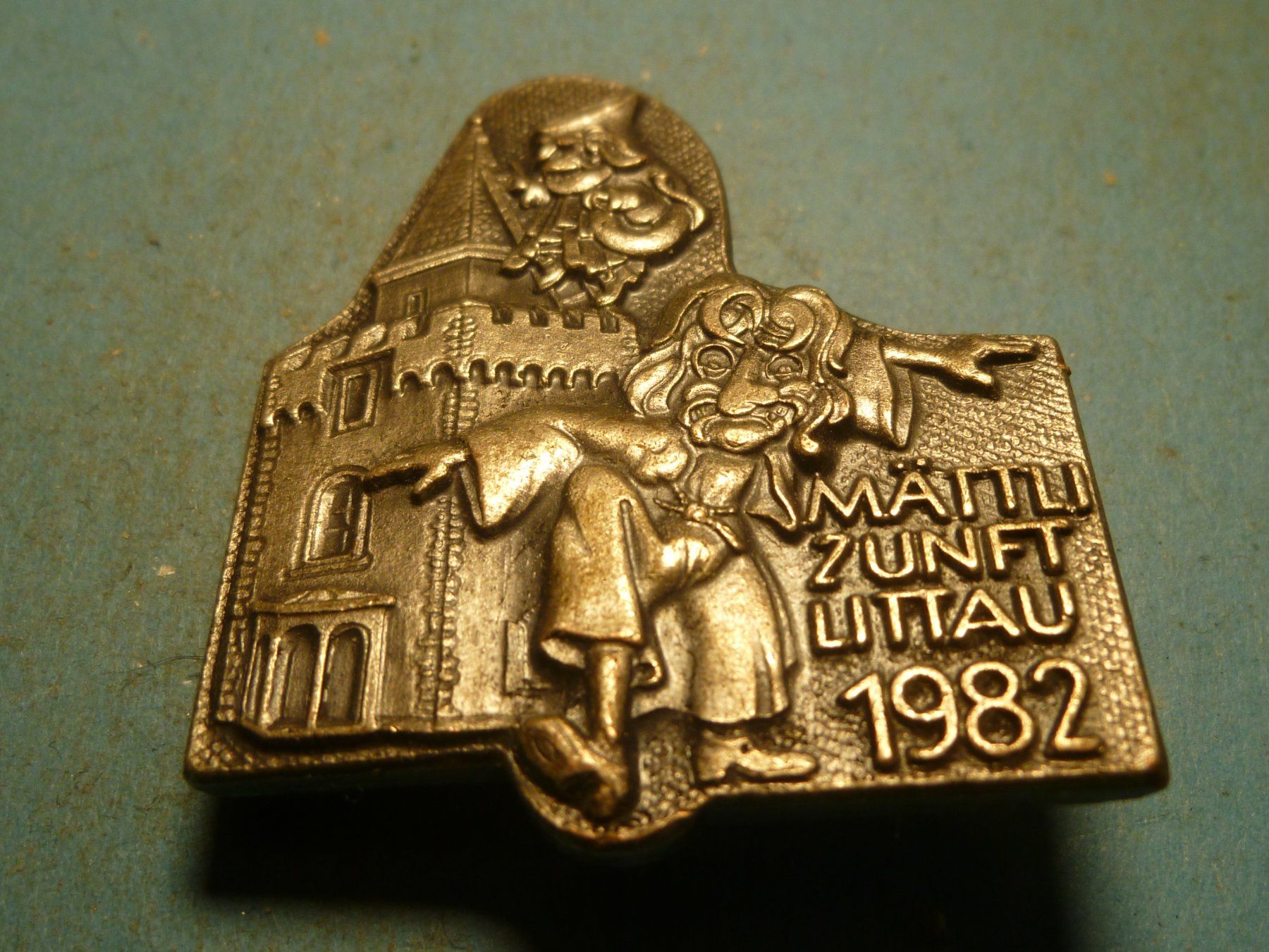 Placchette & Badge: LITTAU 1982 SILBER – Usato da Ried (Muotathal) venduto da Mandarin02