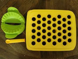 Tupperware Ravioli maker/ Happy Snack + Teigfalle