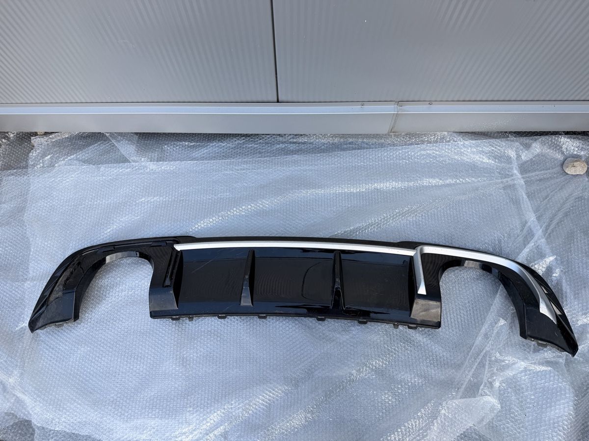 Audi Tutti pezzi di ricambio auto: Diffuseur arrière - Audi RS3 8V – Usato da Lausanne venduto da AKB_AutoParts