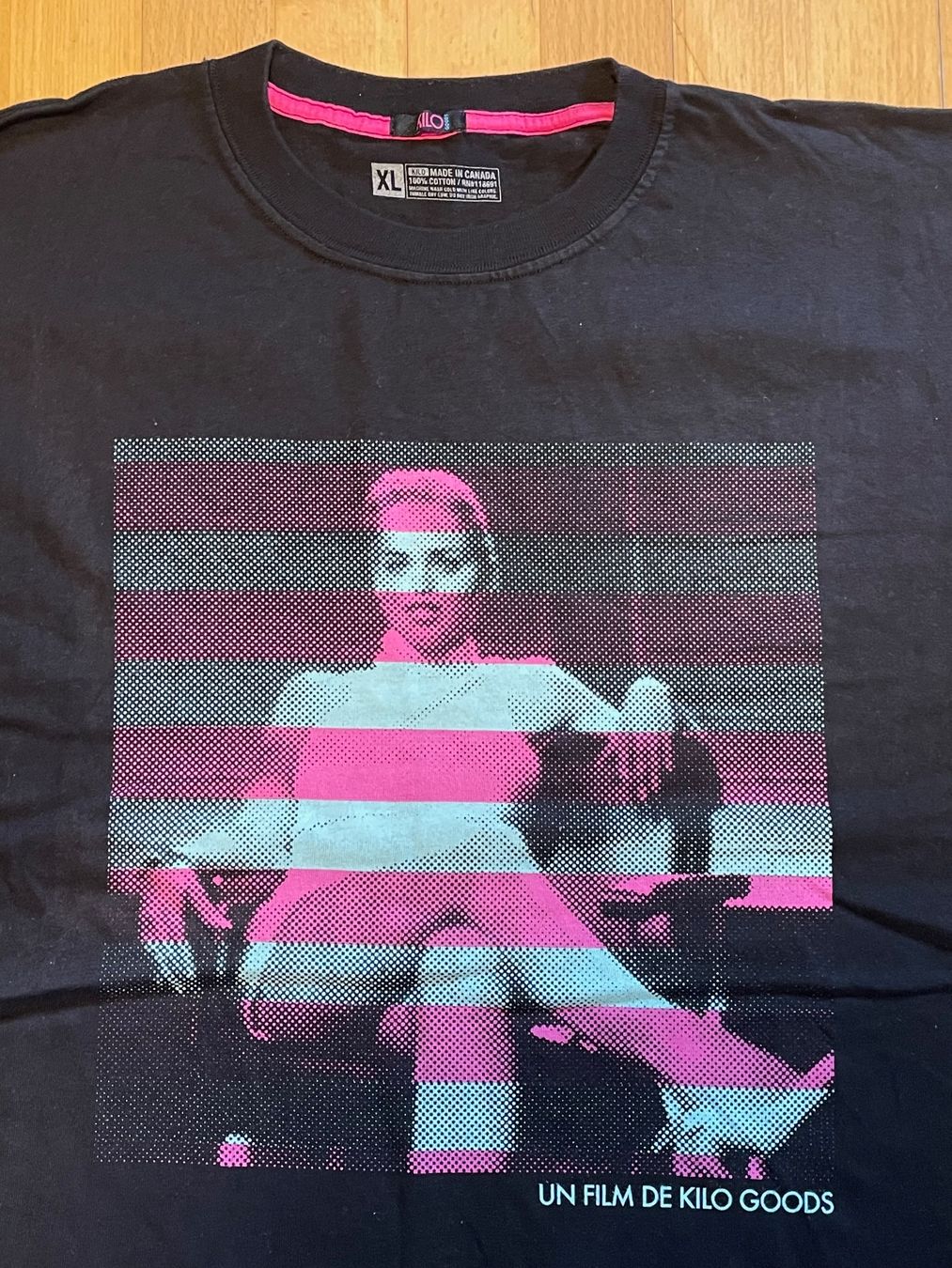 T-shirts: 2k10 T-Shirt Kilo Goods Basic Instinct Canada Made Sz XL – D'occasion à Zürich par le_souk 2