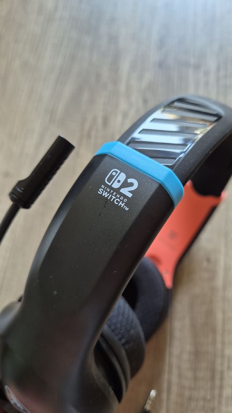 Cuffie: Gaming Headset mit Mikrofon Schwarz/Blau/Orange – Usato da Winterthur venduto da Striegelbox 3