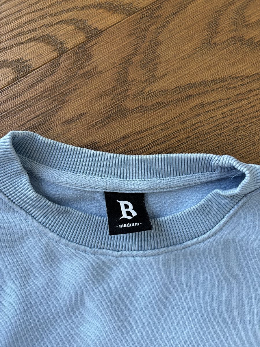 Bershka Pullover & Sweatshirts: Sweatshirt Bershka hellblau Grösse M  – Gebraucht aus Nottwil von jon_wg27 2
