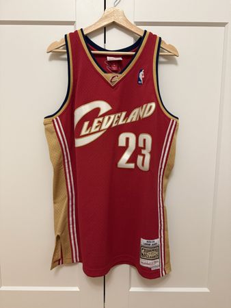 Maillot NBA Cleveland Cavaliers Lebron James Mitchell&Ness