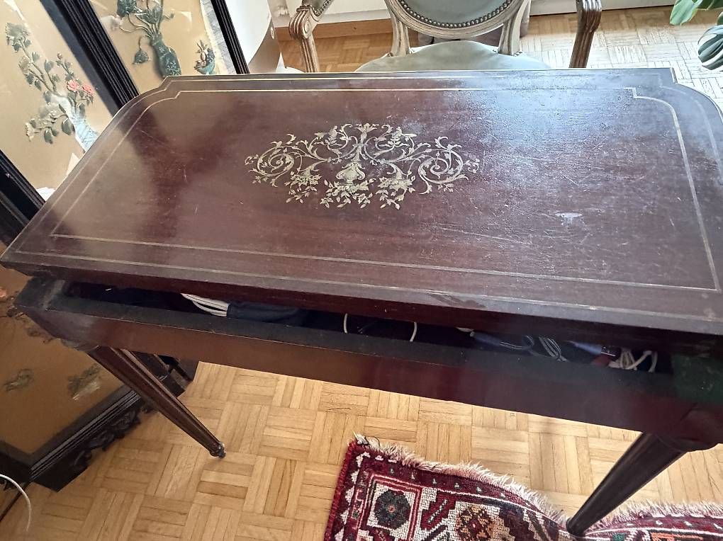 Tavoli: Table ancienne de jeux pliable – Usato da St-Sulpice VD venduto da thi_9tg6 1