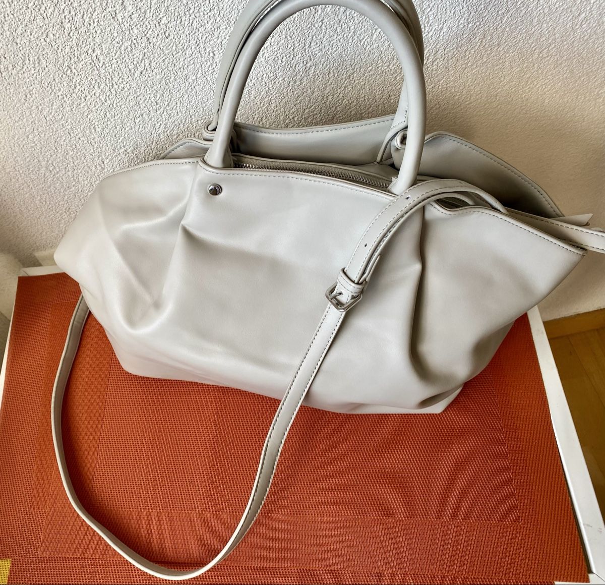 Taschen für Damen: Sac à main simili  – Gebraucht aus Binningen von ciel02