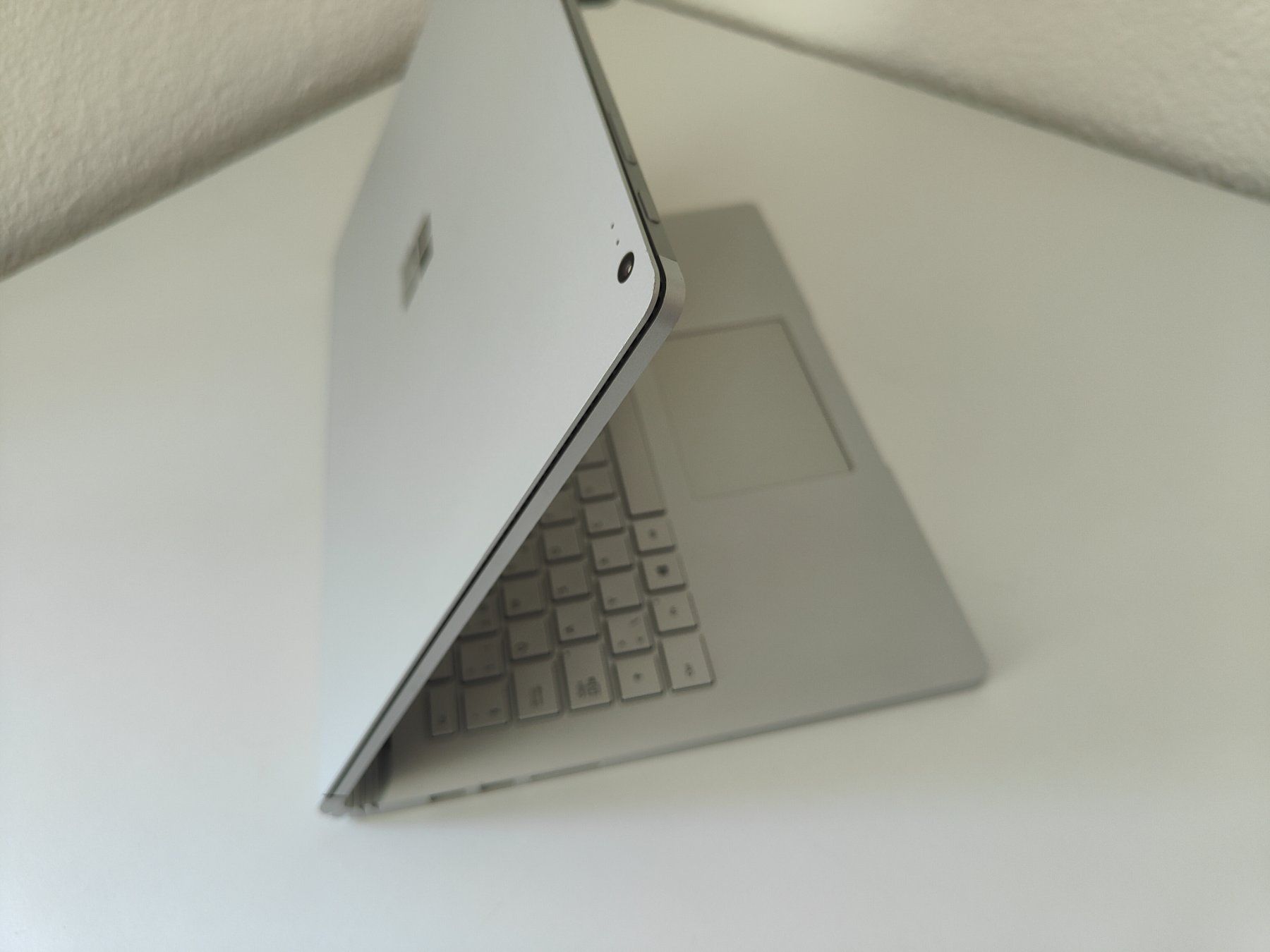 Microsoft Notebooks: Microsoft Surface Book 2 1.90GHz, Win 11 Pro & Office 2024 – Gebraucht aus Winkel von 89Q2DF3 3