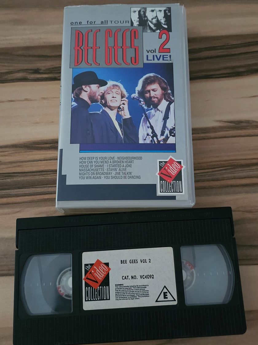 Alle VHS: BEE GEES vol 2 - LIVE/ VHS – Gebraucht aus Geuensee von JeMaUrPe 1