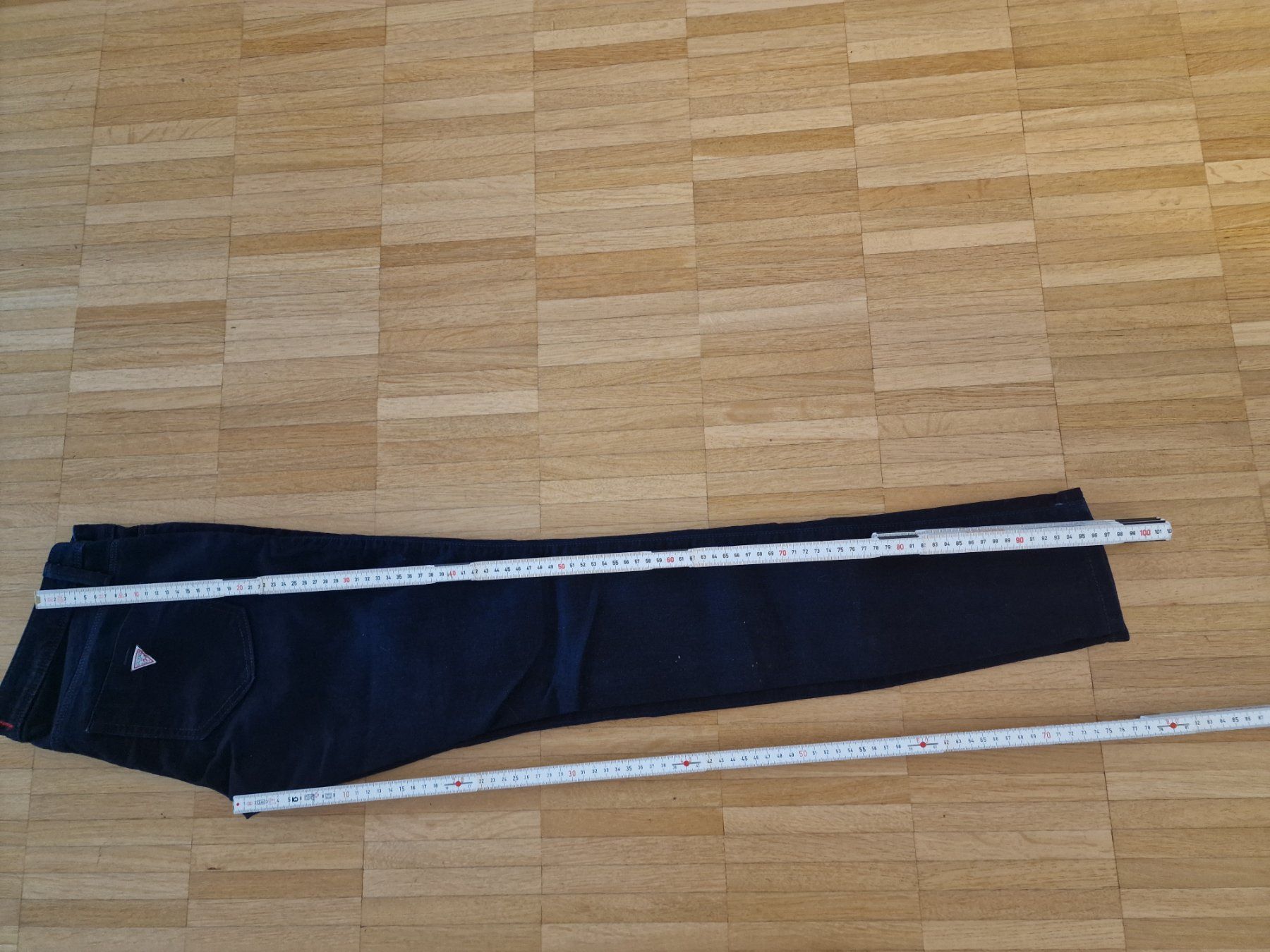 Guess Pantaloni: Guess Hose – Usato da Laufenburg venduto da may_r2st 4