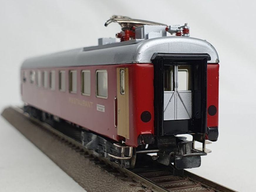 Märklin Modelleisenbahnen: Märklin 4068 SBB Speisewagen WR , Version: 1969 – Gebraucht aus Seon von voAllBah 3