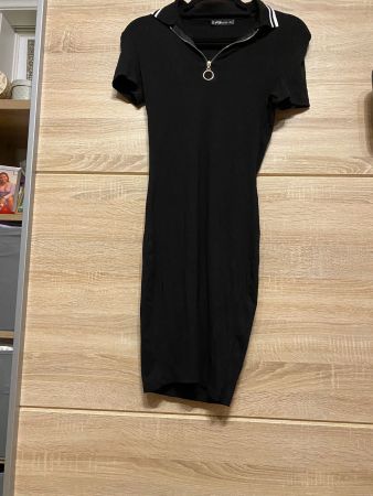 Robe trendy sportive noire