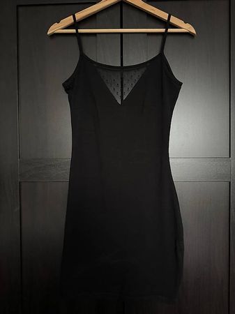 Schwarzes Kleid, Grösse S