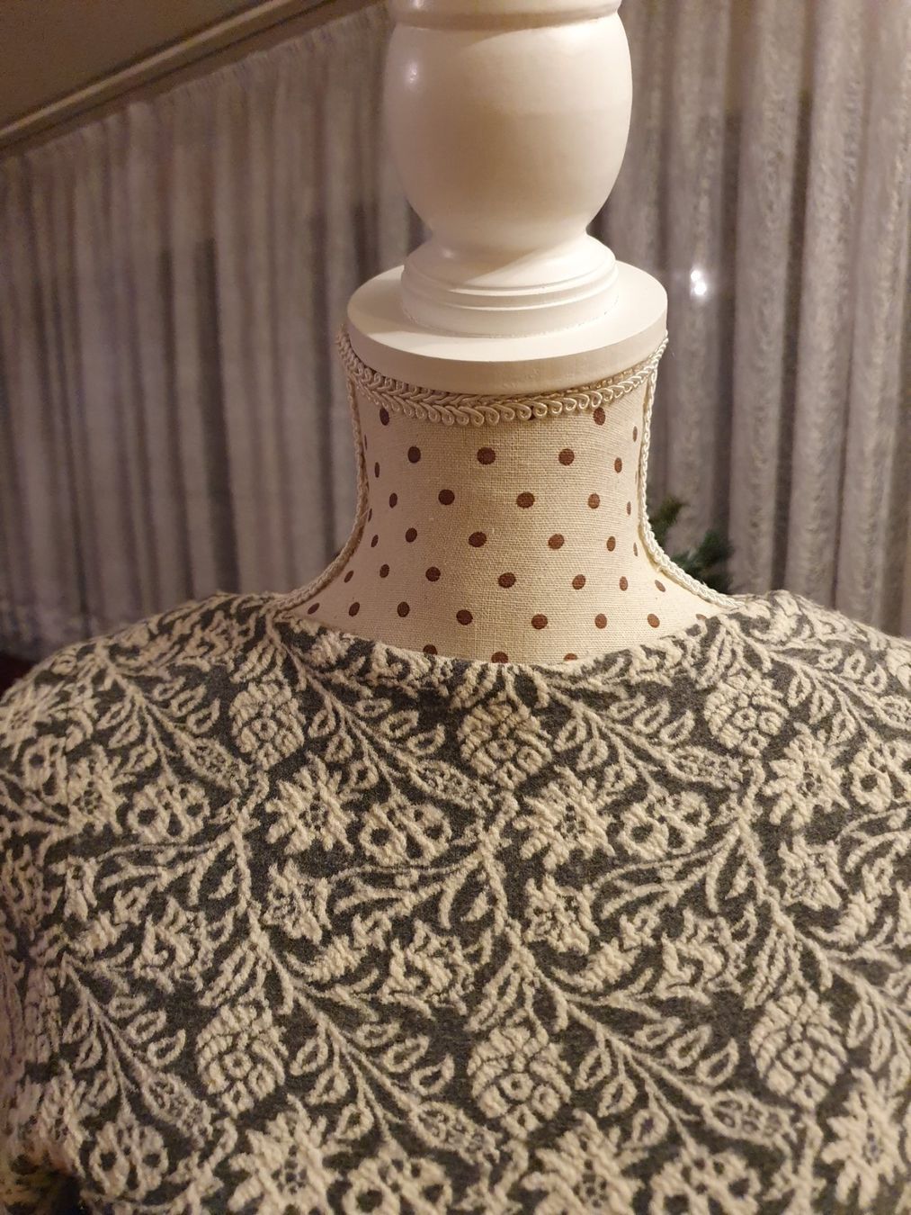 Zara Vestiti: Kleid Zara aus Wolle, gr.M – Usato da Baden venduto da sylivianne 1