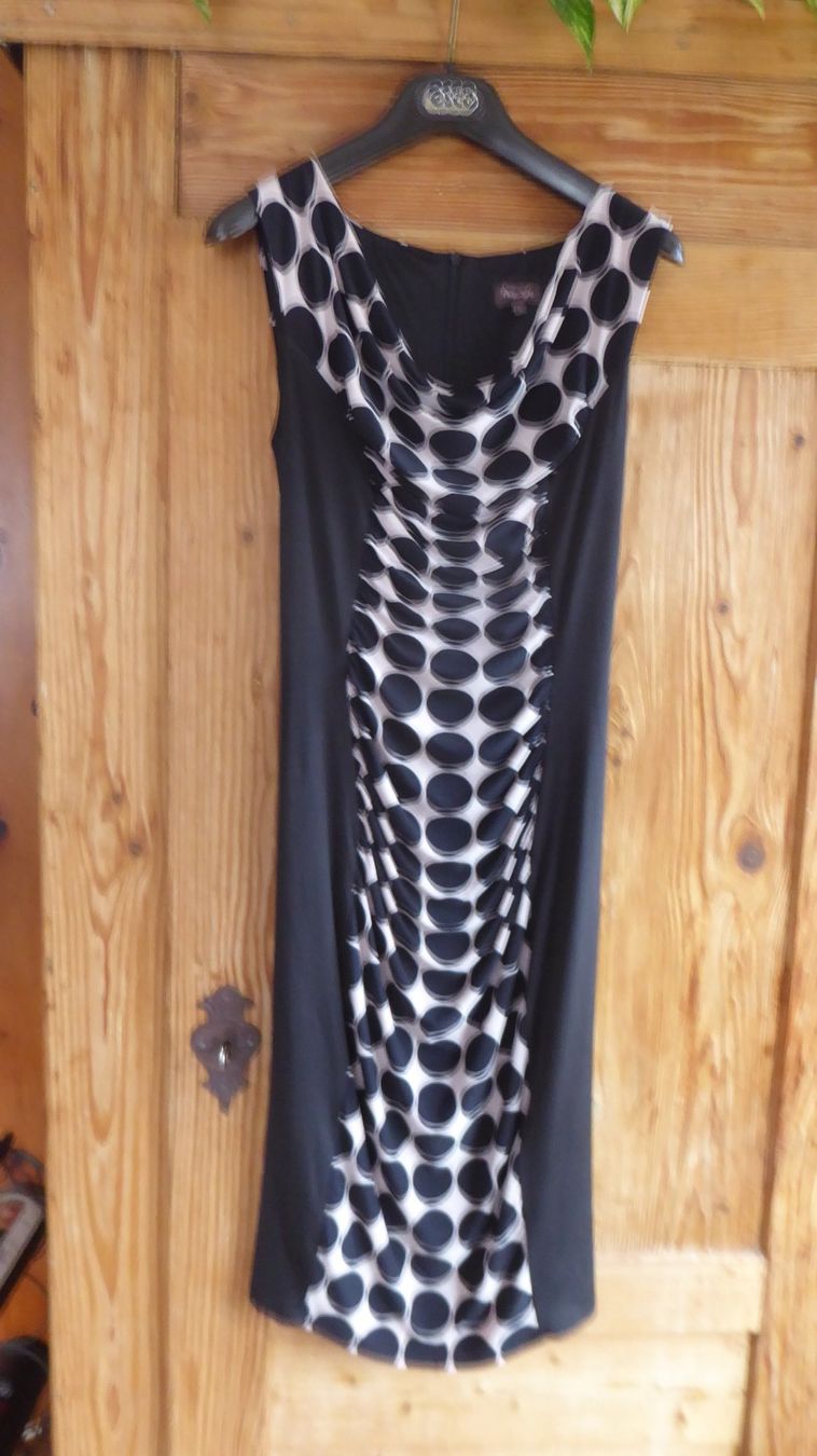 Vestiti: schönes Abend Cocktail Kleid Gr S – Usato da Sargans venduto da Benziner