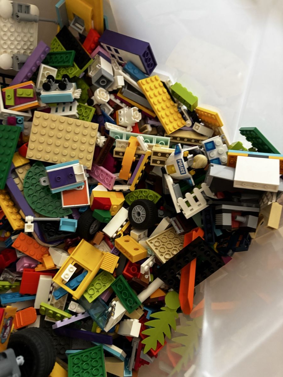 Lego Spielzeuge: Kiste voll mit Legos – Gebraucht aus Rünenberg von ZwergLi100 1
