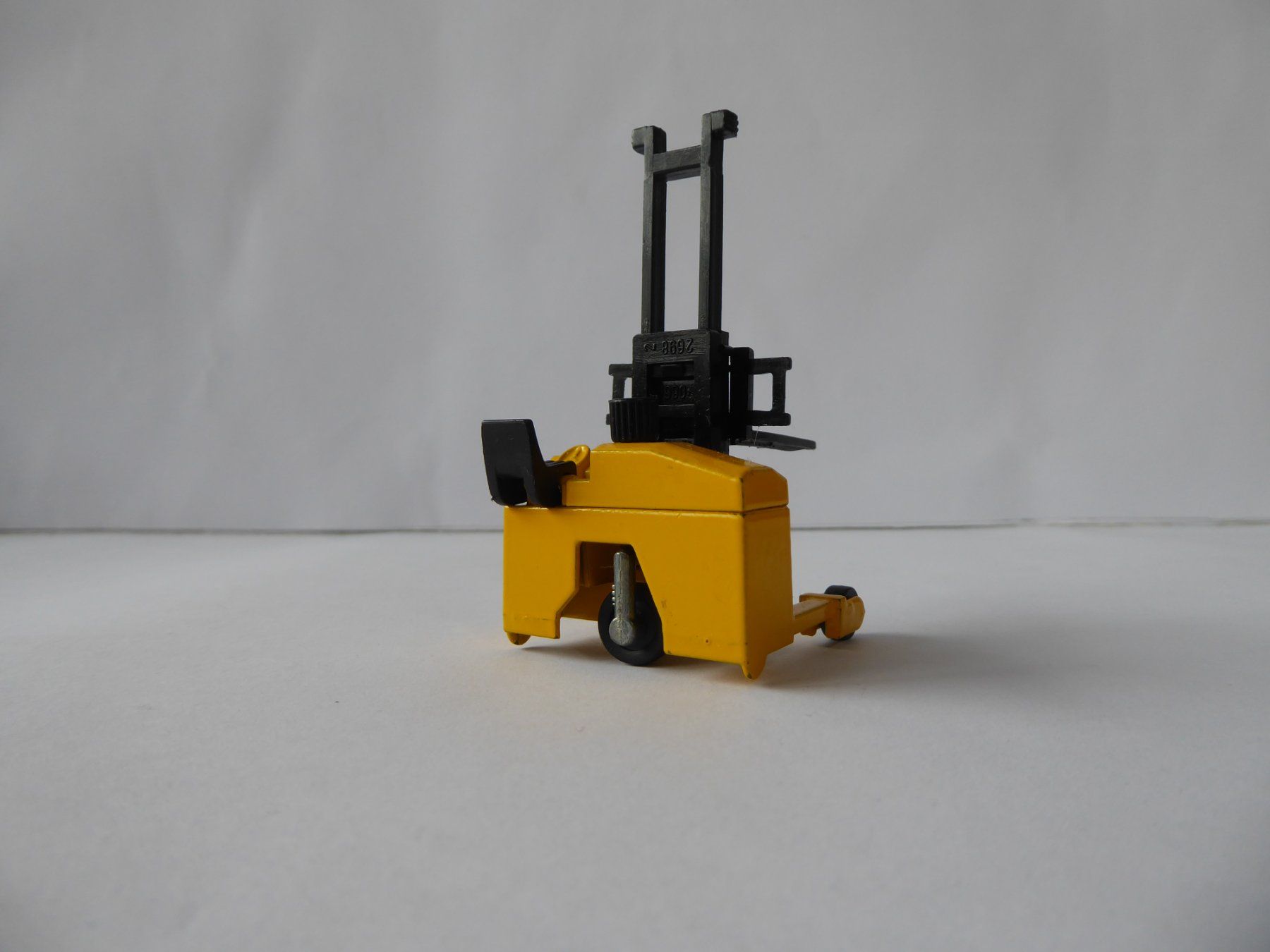 Siku Giocattoli: Toller Siku Staplerwagen, ca. 5,3cm lang – Usato da Turbenthal venduto da Nautop 5