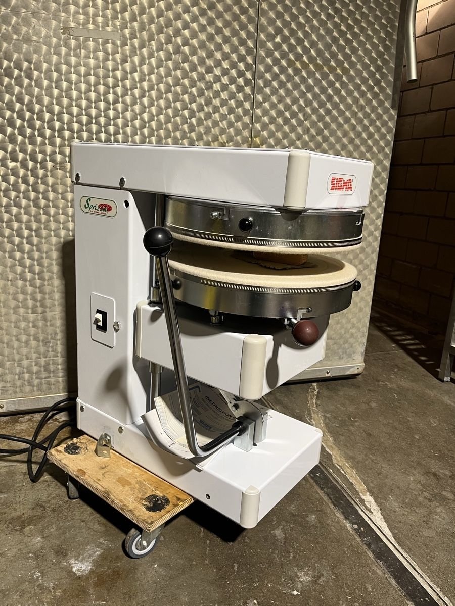 Elettrodomestici da cucina: Sigma Spirale  Teigpresse Teigausrollmaschine – Usato da Wohlen AG venduto da Moh80 3