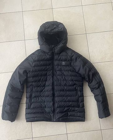 Adidas Winterjacke Sportjacke schwarz Gr. S
