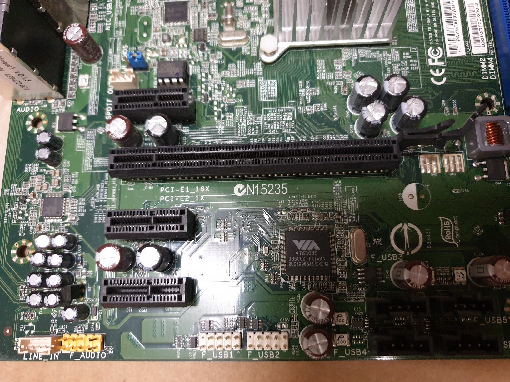 Intel PC: Foxconn Mainboard mit Intel Core 2 Quad Q9300 Prozessor – Usato da Ittigen venduto da Ziok187 4
