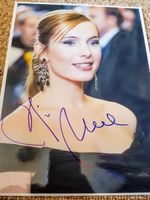 Nadja Uhl - Autogramm auf Foto