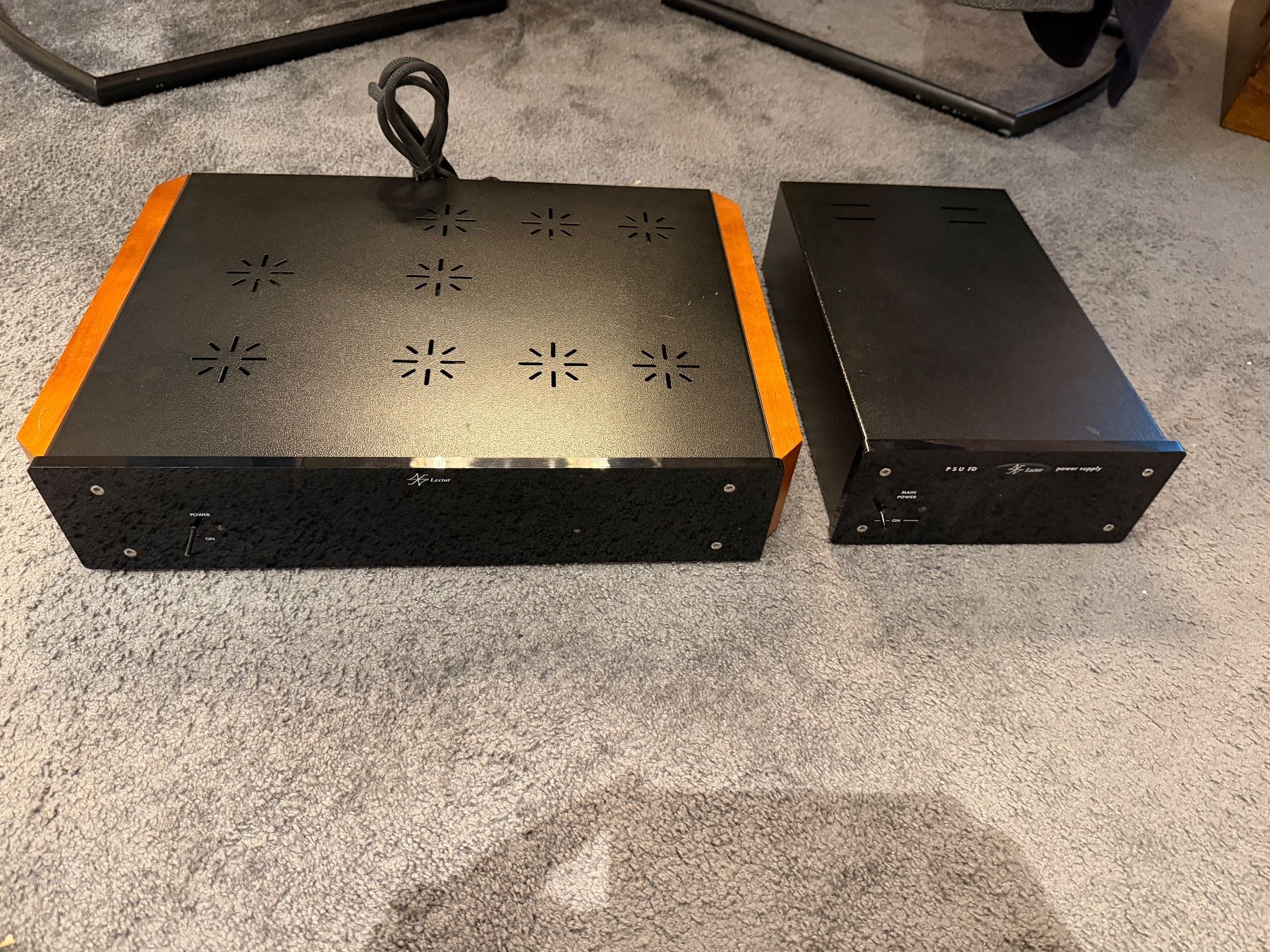 Amplificatori: Lector Strumenti Phono Amp System mit externem Netzteil – Usato da Horgen venduto da Auction-Kings 2