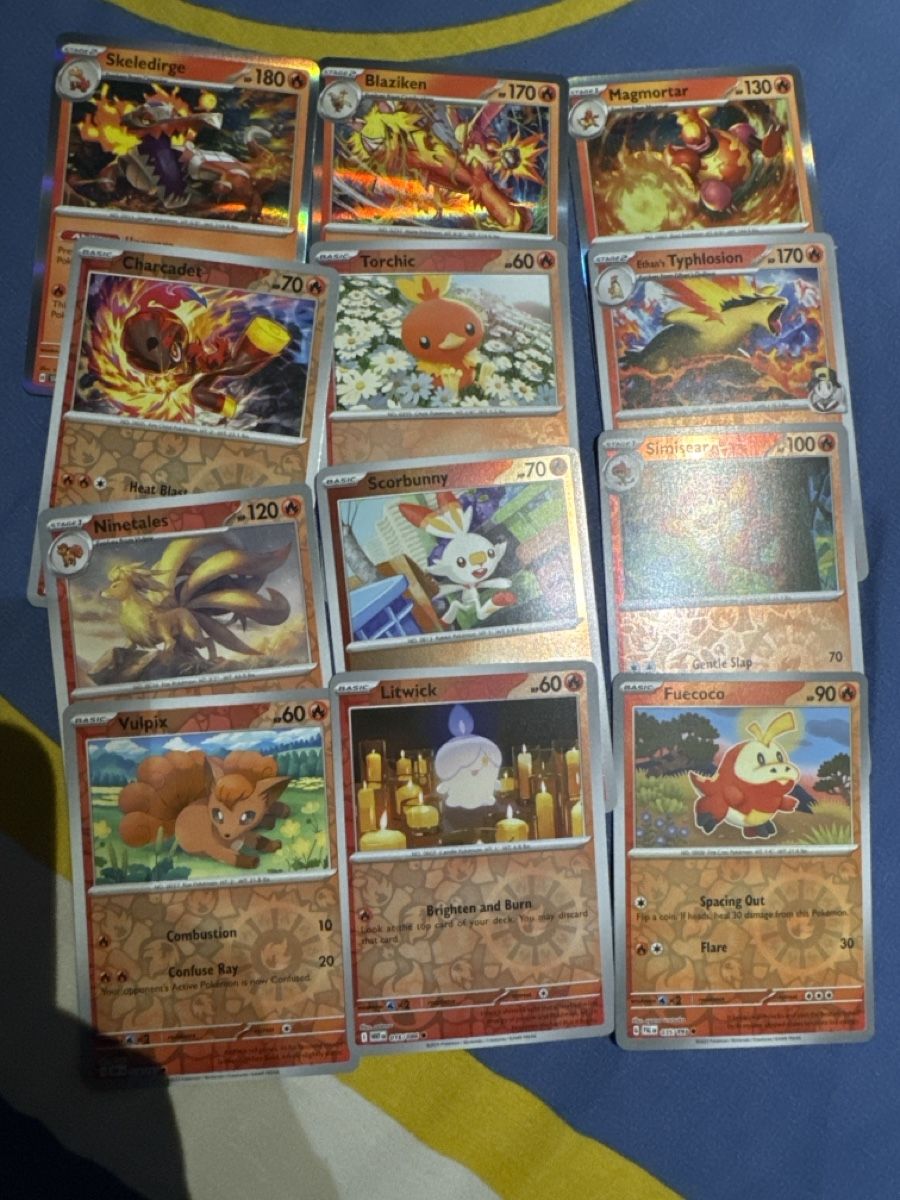 Pokémon Carte collezionabili: Pokemon (12xFeuer) – Nuovo (secondo la descrizione) da Sirnach venduto da lot_p8p5
