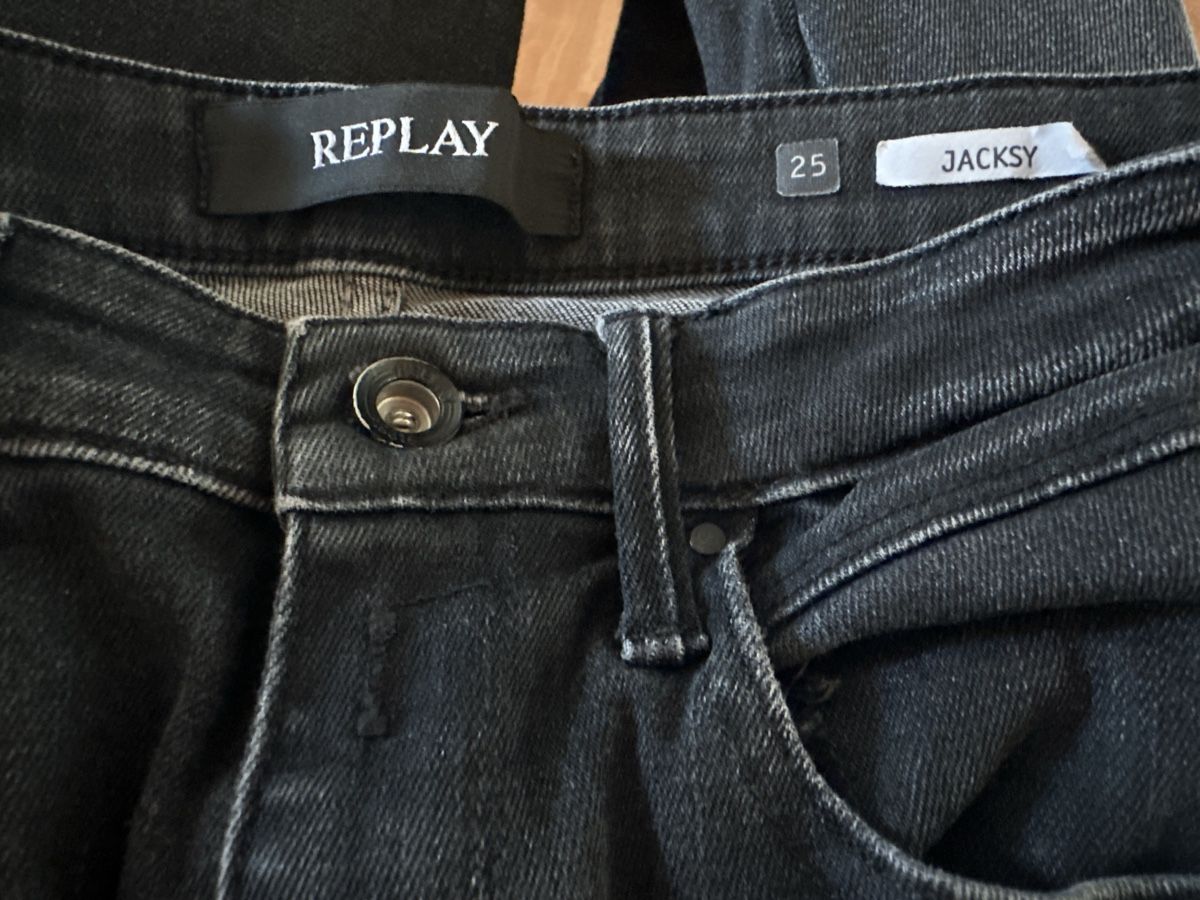 Replay Jeans: Replay Jeans Jacksy, Gr. 25 einf. Bundweite 32 cm – Gebraucht aus Wald AR von Jakusi95 2