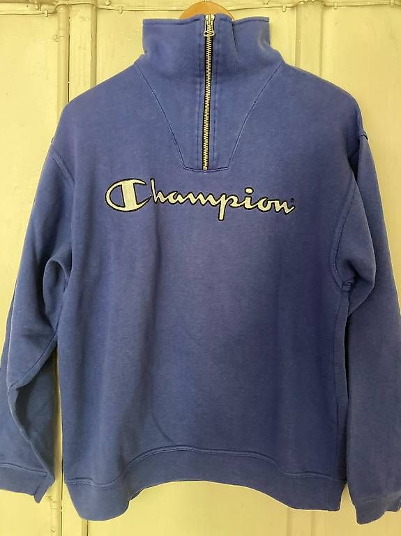 Champion Pullover & Sweatshirts: Sweatshirt Champion, langarm mit Kragen – Gebraucht aus Zürich von Annico1