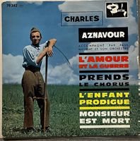 CHARLES AZNAVOUR - L'AMOUR ET LA GUERRE