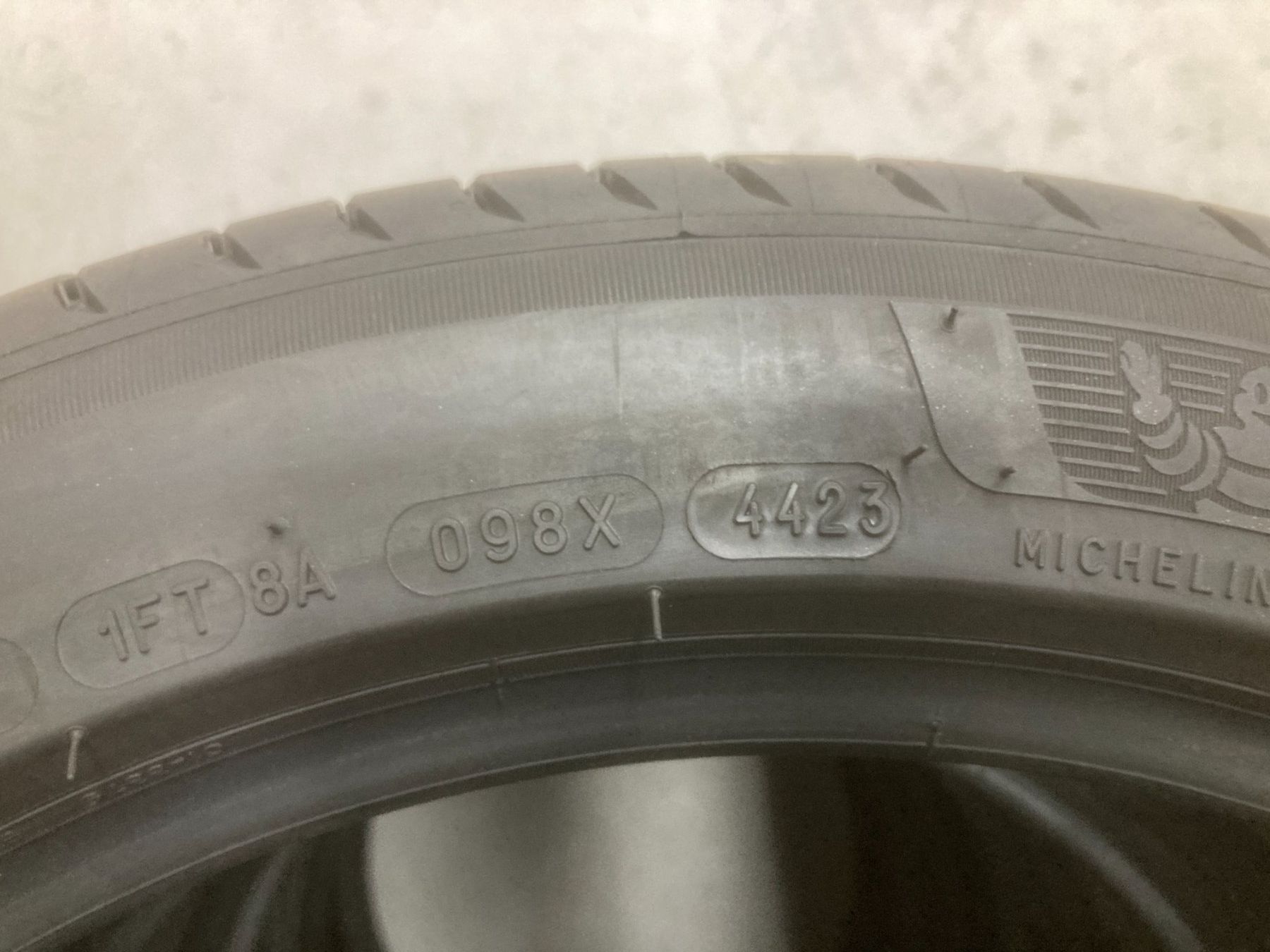 Michelin Pneumatici & Ruote complete: 225/45R17 Michelin Sommerpneu – Usato da Cham venduto da Cham6332 3