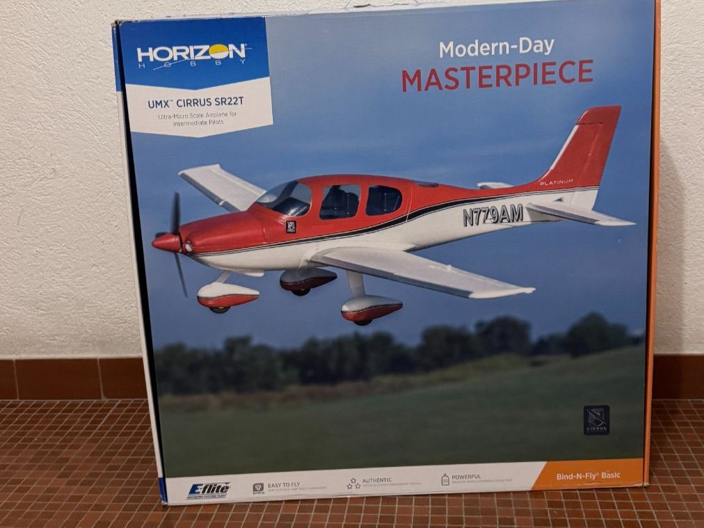 E-Flite Modellismo RC: UMX Cirrus SR22T – Usato da St-Sulpice VD venduto da babou79