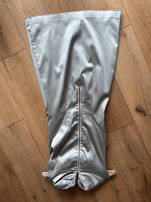 Vestiti: Festkleid in der Grösse 36 – Usato da Jegenstorf venduto da momonika 3