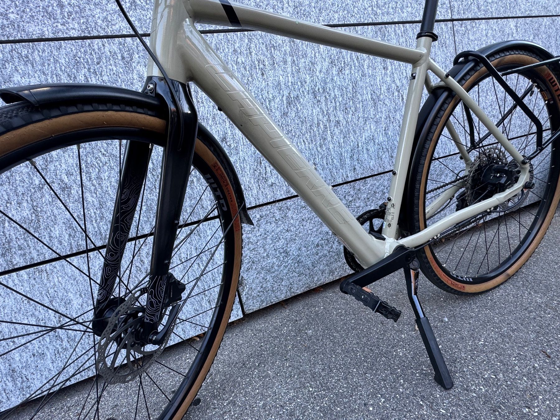Lapierre Vélos: Lapierre E-Shaper 3.2 Premium E-Bike |Wie Neue – D'occasion à Solothurn par lea_5lxz 3