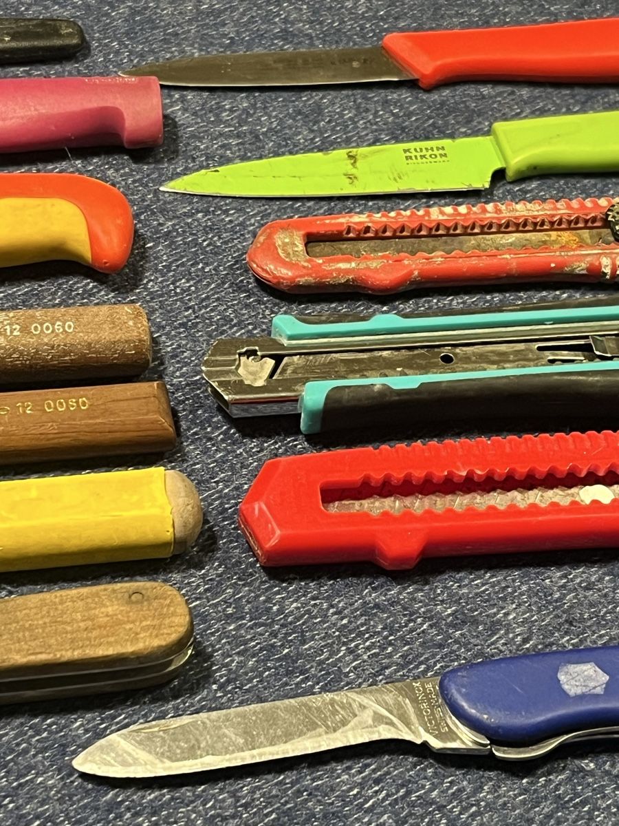 Coltelli: Messer und Cutter Konvolut gebraucht – Usato da Würenlos venduto da jam_mv8g 4