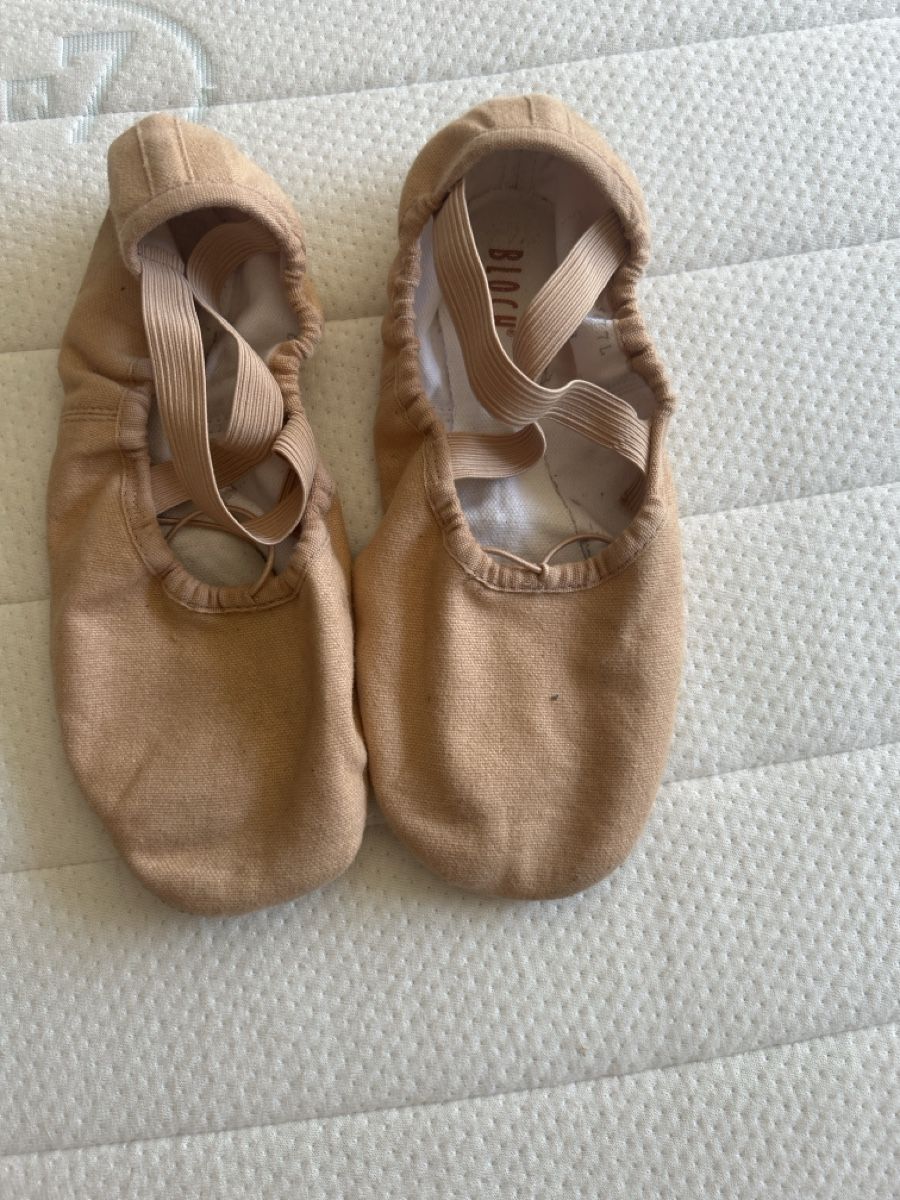 Bloch Schuhe für Mädchen: Balettschläppchen – Gebraucht aus Samstagern von Dufman