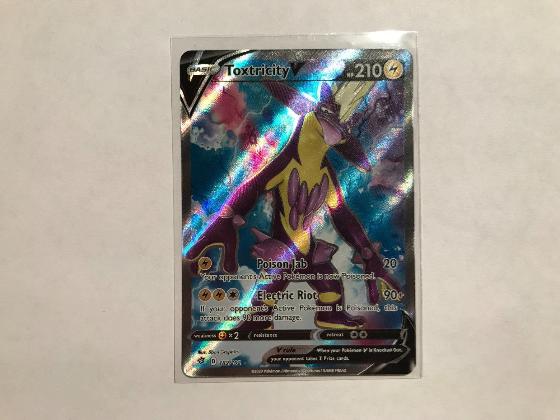 Pokémon Carte collezionabili: Toxtricity V FA – Nuovo (secondo la descrizione) da Hagendorn venduto da Pokecollectorch