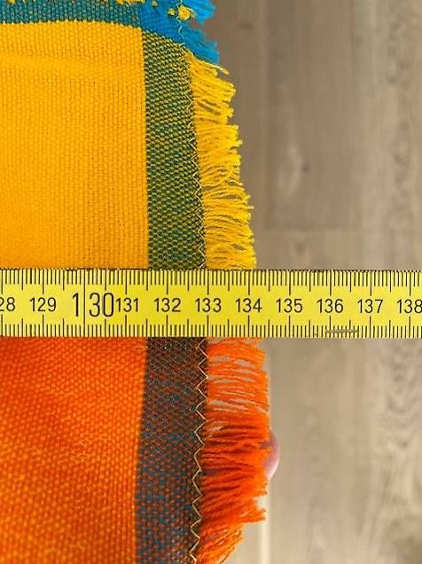 Tissus: nappe multicolore – D'occasion à Genève par e96_9f2n 1