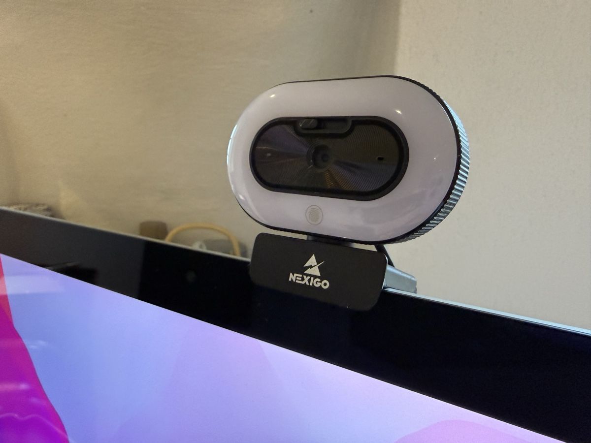 NexiGo Webcam with Integrated Ring Light and Privacy Shutter (Gebraucht ...
